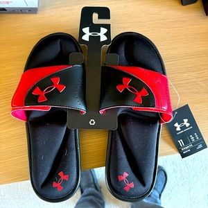 Under Armour Slides brand new.